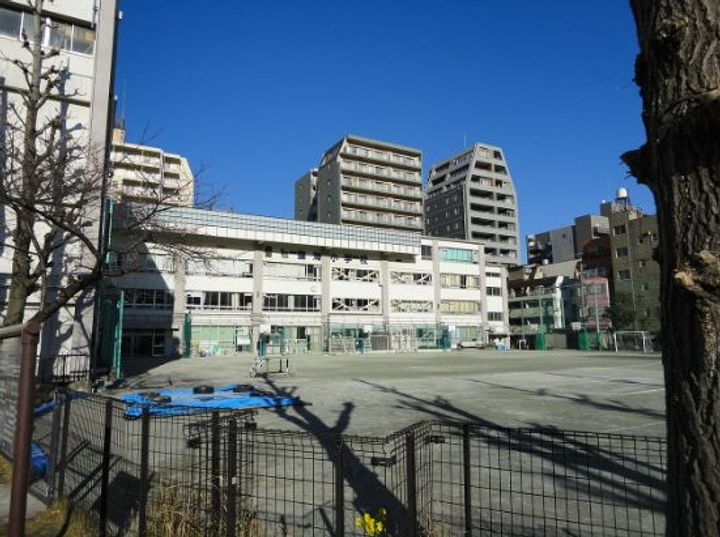 クレイシア門前仲町の周辺