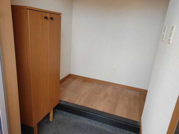 フロントヴィレッジの玄関