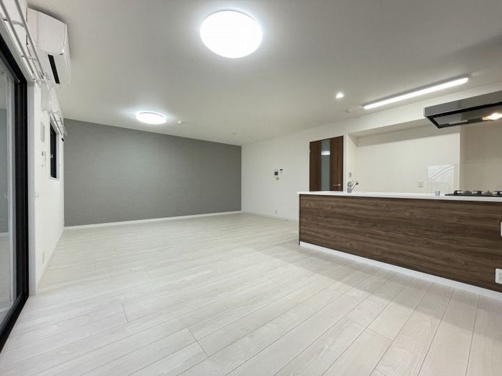 LIBTH菊陽IIの居間