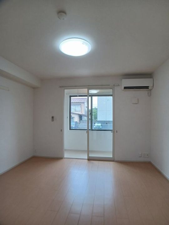 新潟県新潟市東区山の下町(アパート)の賃貸物件の居間