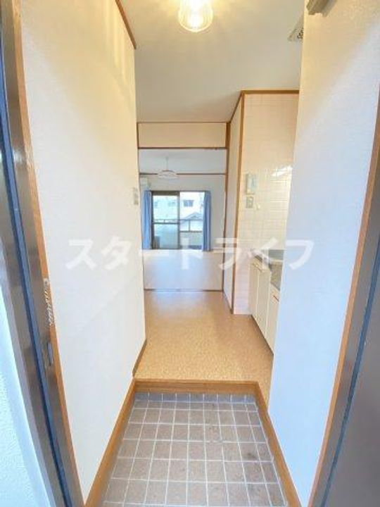 大阪府大阪市淀川区東三国4(マンション)の賃貸物件の玄関