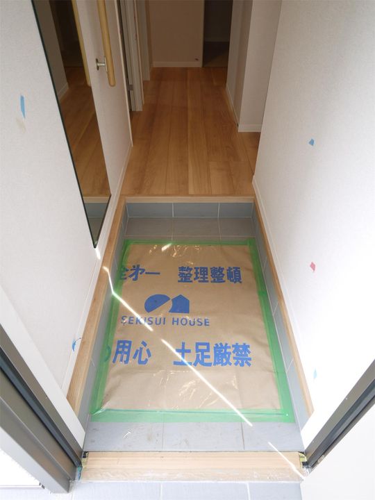 コニフェールの玄関