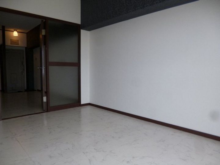 パインリーフ甲子園の居間