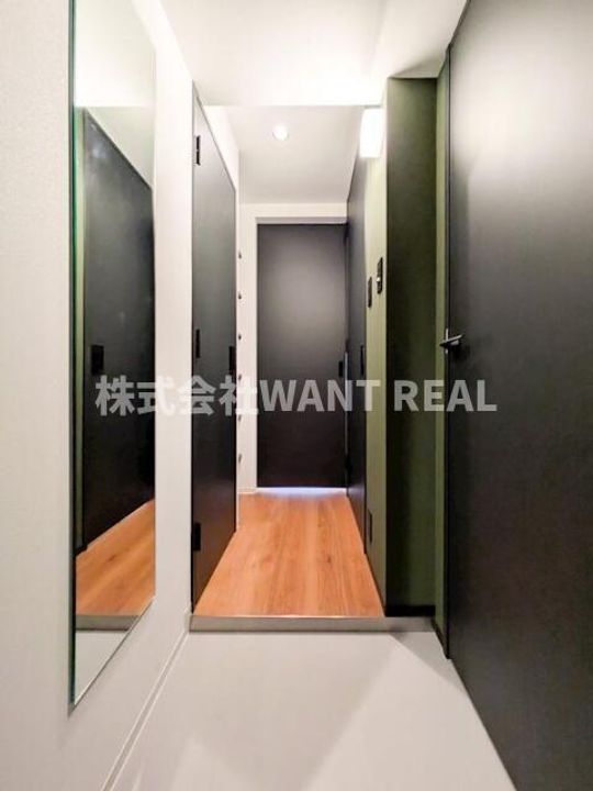 東京都新宿区左門町(マンション)の賃貸物件の玄関