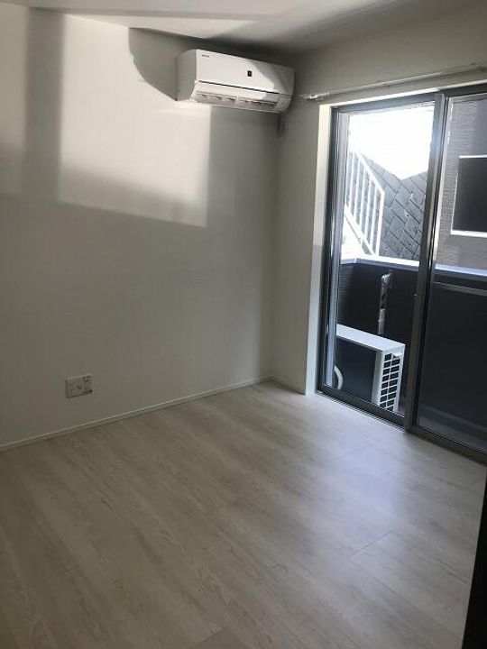 カインドネス立川錦町B棟の居間