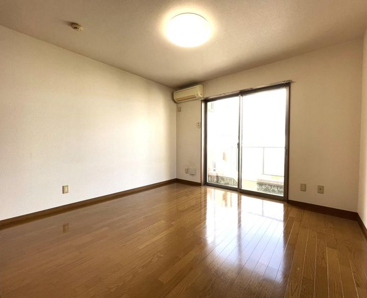 TYマンションIIの居間