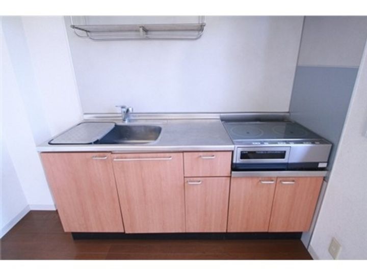 岡山県倉敷市西中新田の賃貸アパートのキッチン