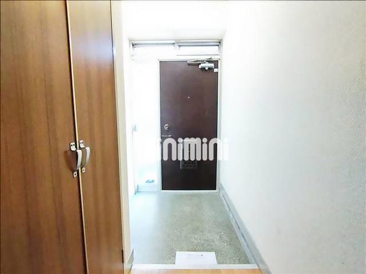 岡田ハイムの玄関