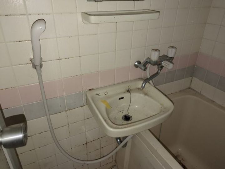 荒井ビルの内装