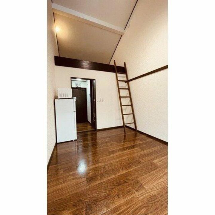 多摩ロイヤルハイツA棟の居間