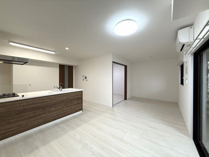 LIBTH菊陽IIの居間