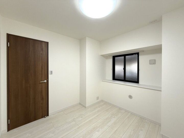 LIBTH菊陽IIの居間