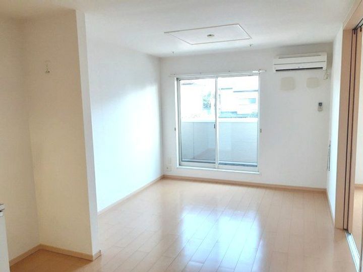 千葉県茂原市大芝(アパート)の賃貸物件の居間