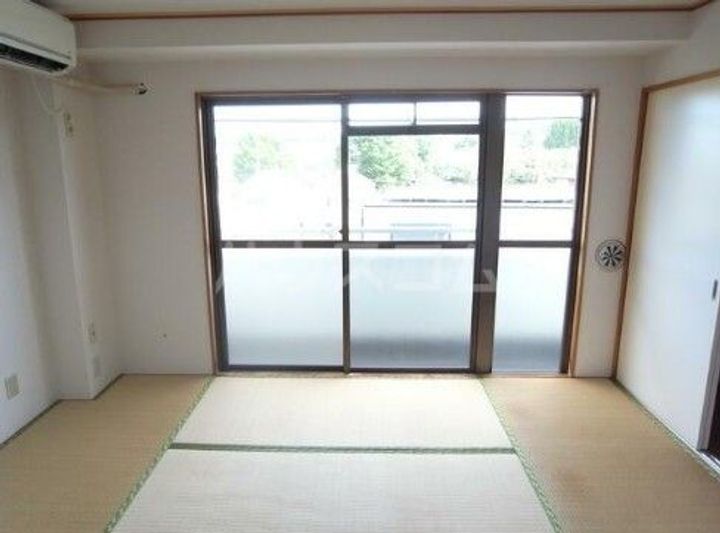 ハピネスの内装