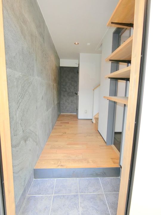 北海道札幌市白石区菊水元町七条3(一戸建)の賃貸物件の玄関