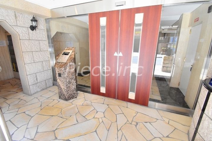 プレサンス東本町の地図