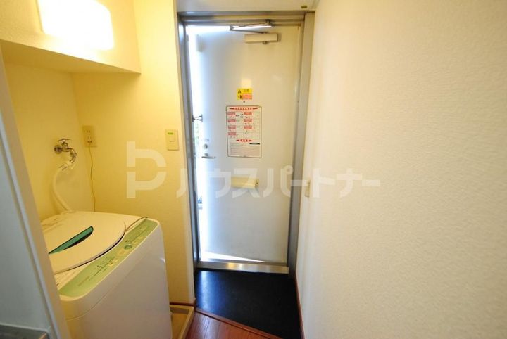 埼玉県さいたま市大宮区天沼町2(マンション)の賃貸物件の玄関