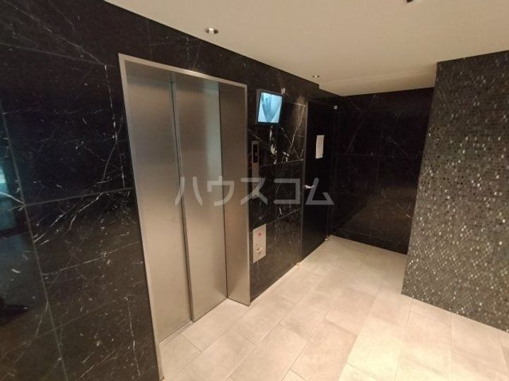 エストゥルース新小岩の地図