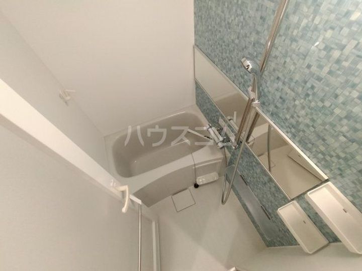 エストゥルース新小岩の風呂