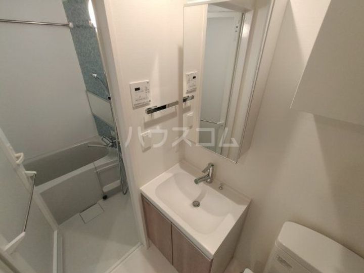 エストゥルース新小岩の内装