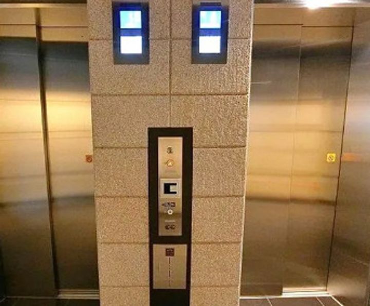 東京都千代田区岩本町2(マンション)の賃貸物件の地図