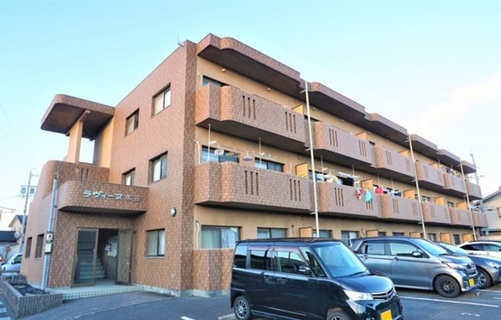 ラヴィーヌ水谷の外観