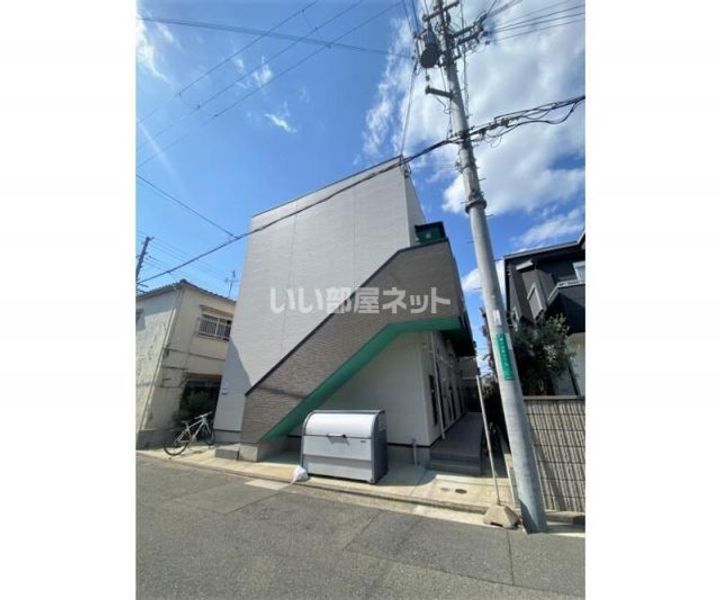 大阪府堺市堺区香ヶ丘町3(アパート)の賃貸物件の外観