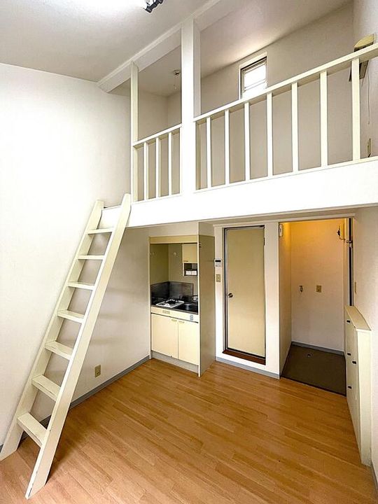 キャッスル東幸の居間