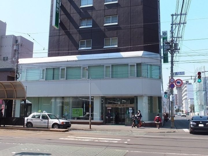 北海道札幌市中央区南八条西17(マンション)の賃貸物件の周辺