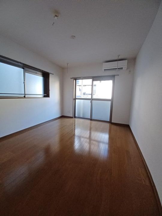 ヴィヴァーチェの居間