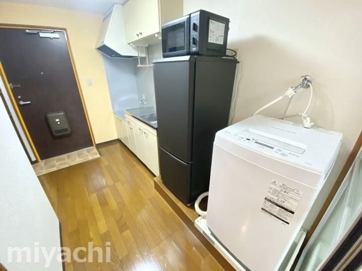 スターハイツの玄関