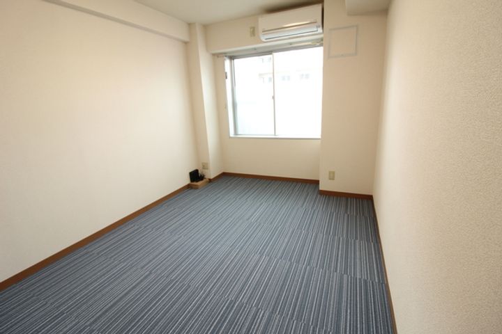 ワンノール米山Bの居間