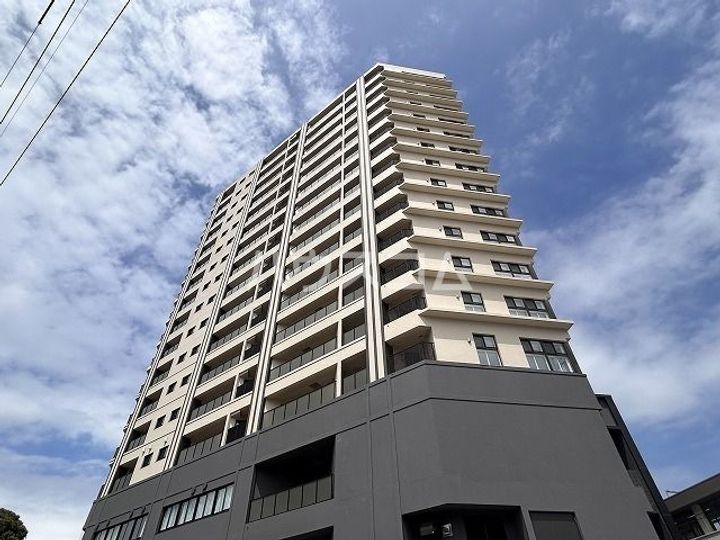 レーベン小田原THE TOWERの外観