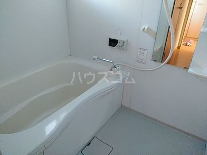 ブリリアDの風呂