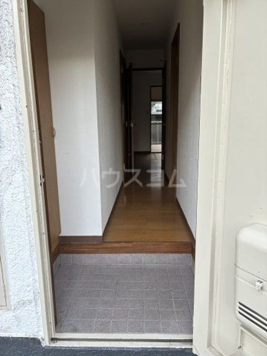 コーポコウケンの玄関