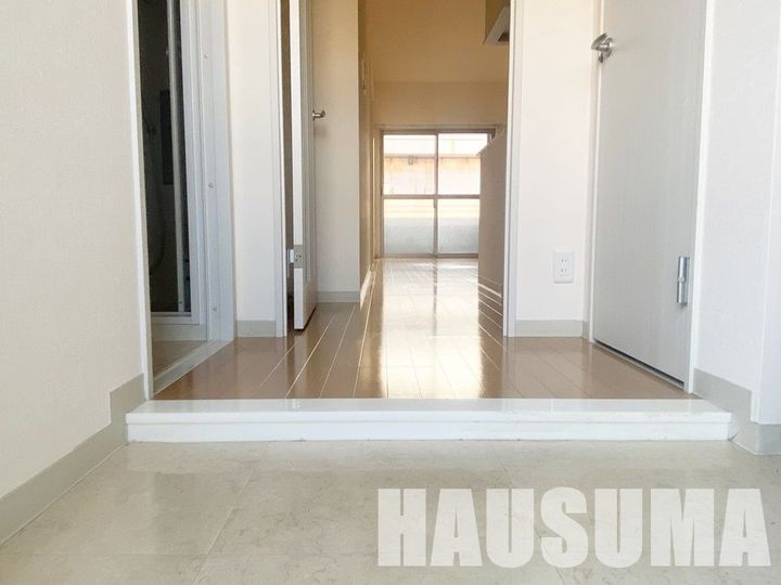 東京都足立区扇2(マンション)の賃貸物件の玄関