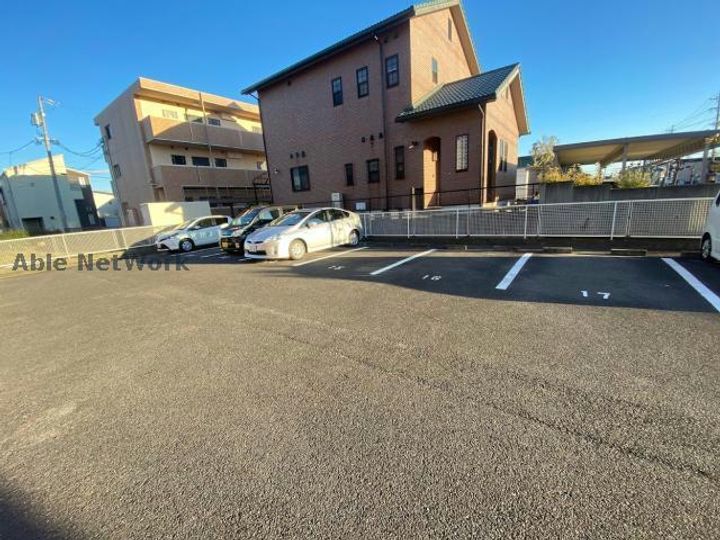 愛知県高浜市湯山町5(マンション)の賃貸物件の地図