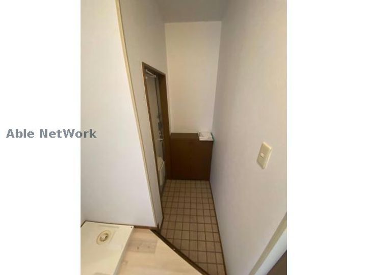 愛知県高浜市湯山町5(マンション)の賃貸物件の玄関