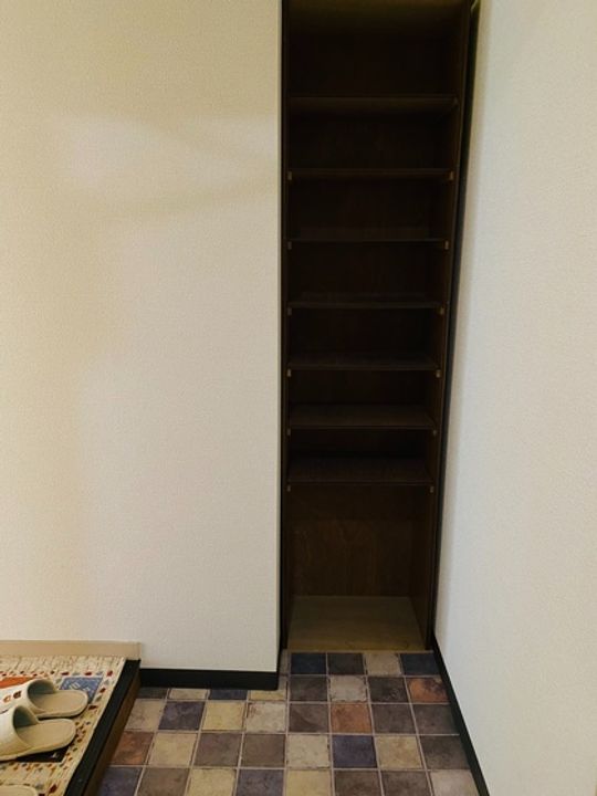 メゾンエースの玄関