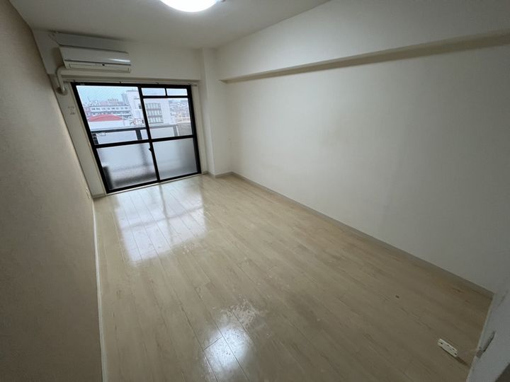 兵庫県姫路市飾磨区玉地1(マンション)の賃貸物件の居間