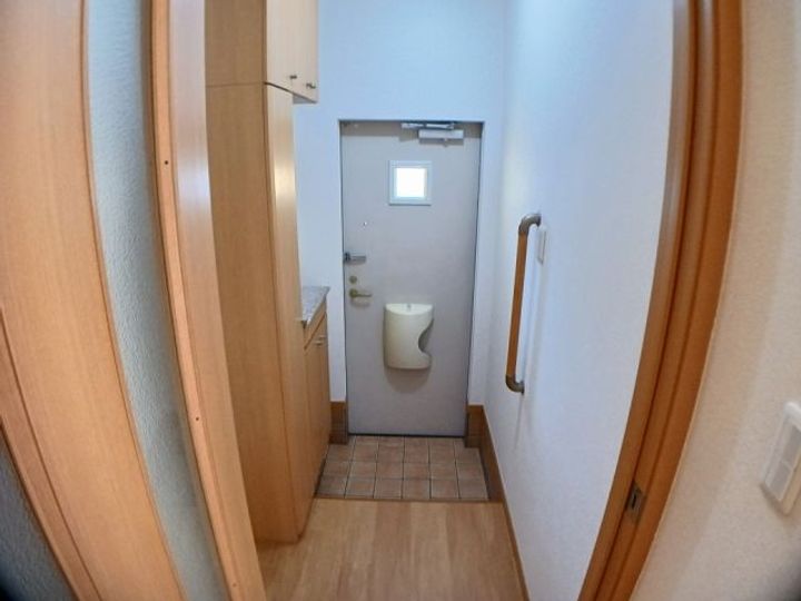 愛知県春日井市高山町2(アパート)の賃貸物件の玄関