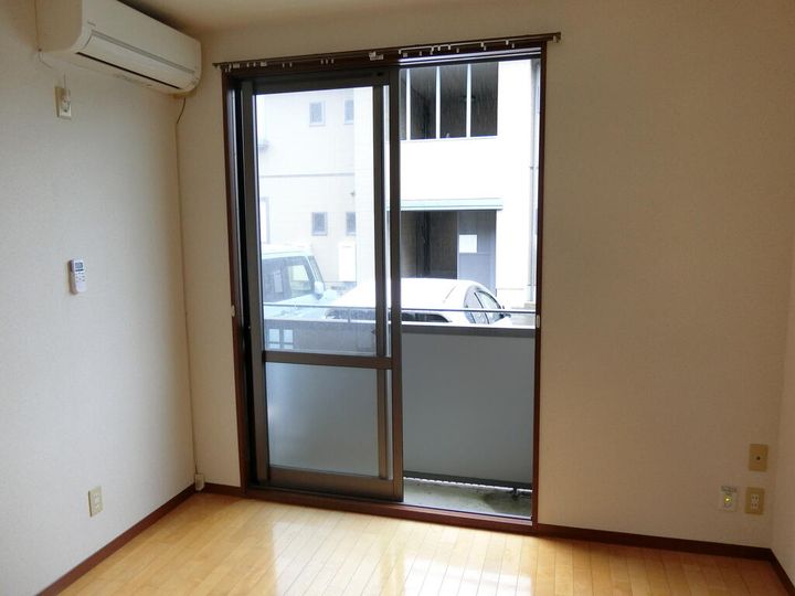 プレジールIIの内装