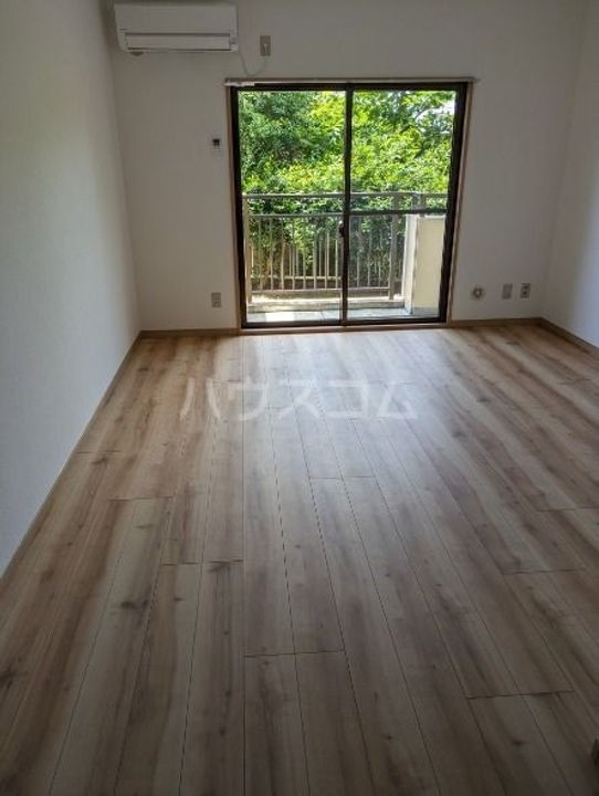 アイビス小絹Aの地図