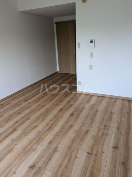 アイビス小絹Aの内装