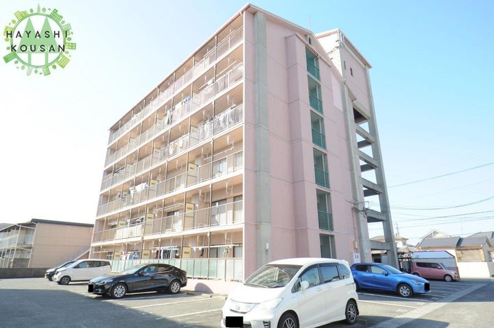 フォレスト7の外観