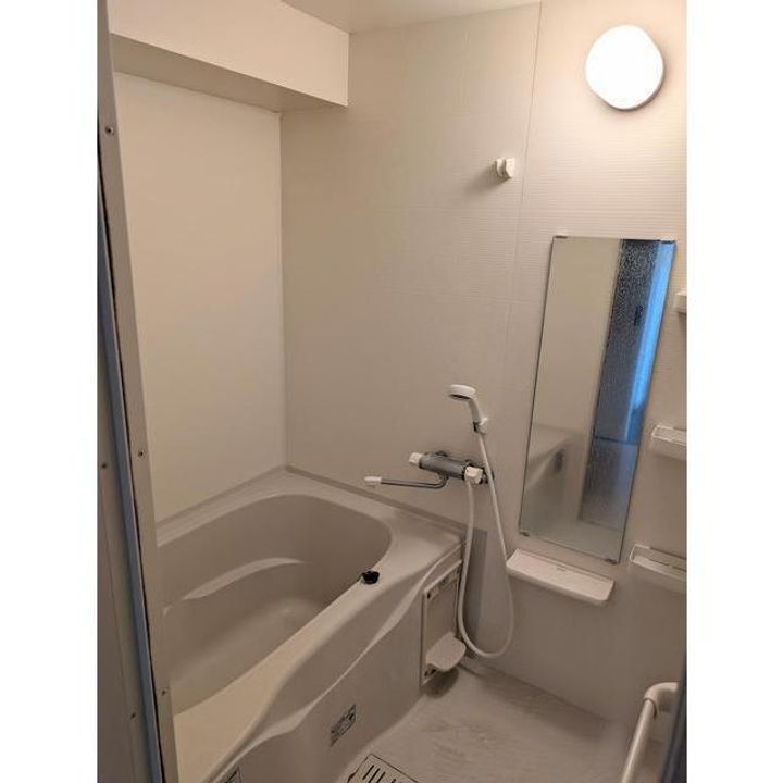 プラウド新生の風呂