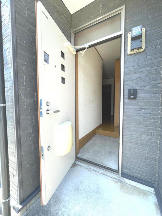 カメリアの玄関