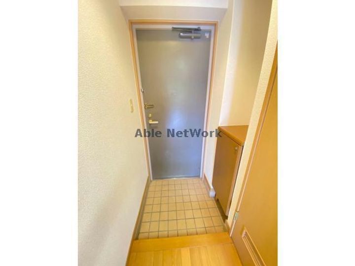 フォレストハイム新屋敷の玄関