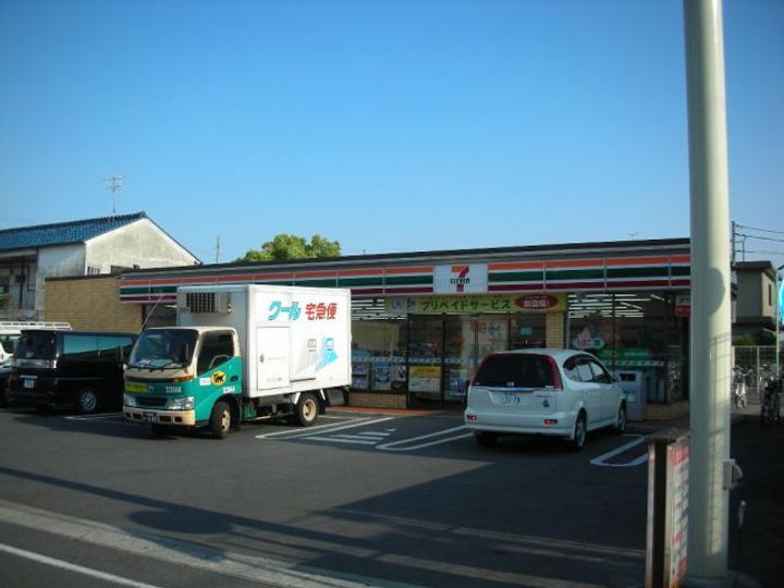 リバーサイドシェルの周辺