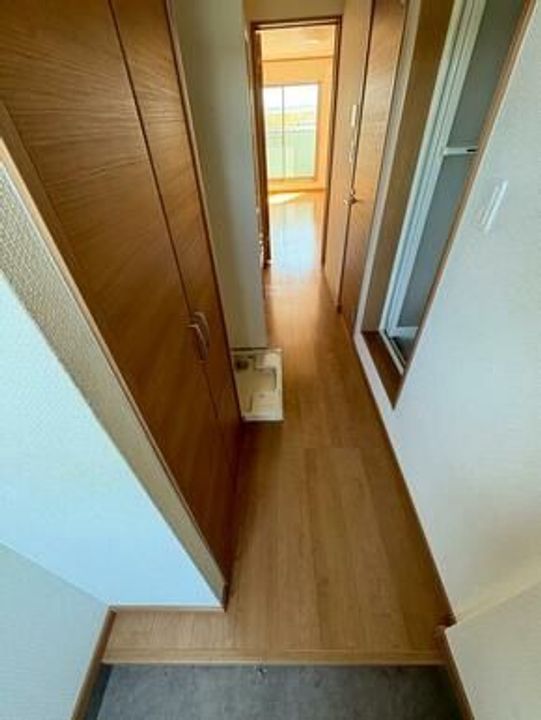 ティラーノ藍住II1号棟の玄関